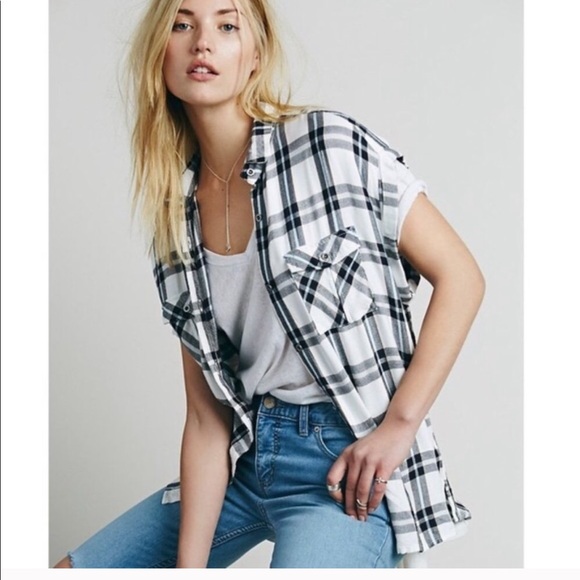 Rails Sleeveless Plaid Button Up Pink and Gray - Picture 7 of 7